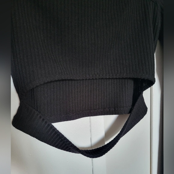 FOREVER 21 LONG SLEEVE TOP - Picture 4 of 6